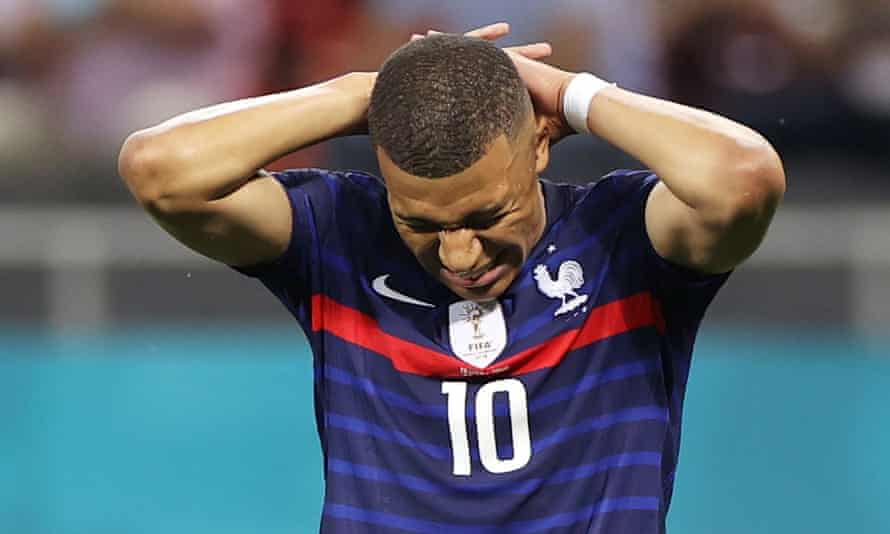 Kylian Mbappe mất ngủ sau pha penalty tiễn Pháp khỏi Euro 2020